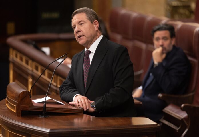 García-Page, en el Congreso de los Diputados durante su defensa del nuevo Estatuto de Castilla-La Mancha.