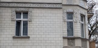 Vivienda de uso residencial pendiente de rehabilitar en una capital europea, en noviembre de 2025. (Foto: La Crónic@)