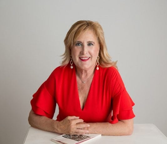 Albertina Oria.