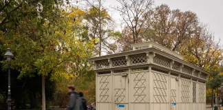 En Viena, hasta orinar es un arte Urinario histórico en Viena. (Foto: Hermann Höger)
