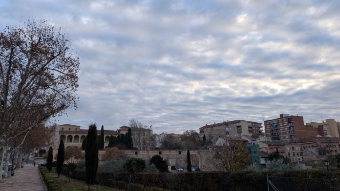 Cielo nuboso sobre Guadalajara el sábado, 20 de diciembre de 2025. (Foto: La Crónic@)