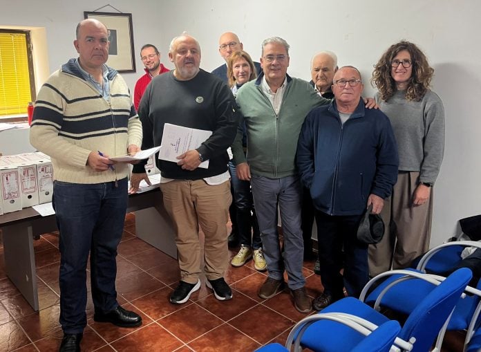 Entrega de títulos de propiedad tras la concentración parcelaria de Congostrina.