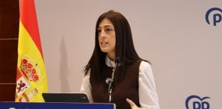 Atribuyen las declaraciones de Sara Simón a «una huida desesperada intentando mantener la silla» después de «tragar y callar» María Patricio