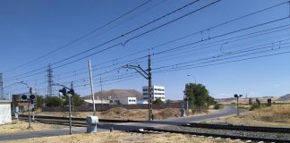 Uno de los pasos a nivel que será suprimido en Humanes por Adif.