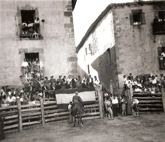 Capea en Atienza en los años 60 del siglo XX.