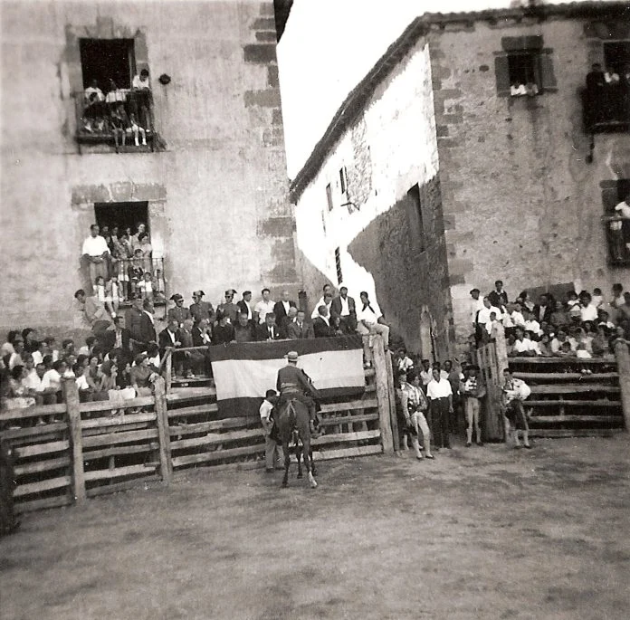 Capea en Atienza en los años 60 del siglo XX.