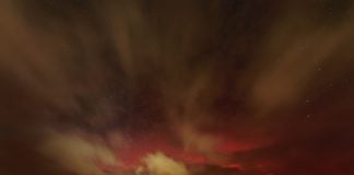 Auroras boreales sobre Guadalajara Aurora boreal desde Tobillos (Foto José Antonio Rodríguez).