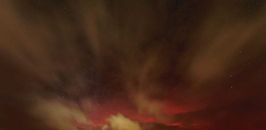 Auroras boreales sobre Guadalajara Aurora boreal desde Tobillos (Foto José Antonio Rodríguez).