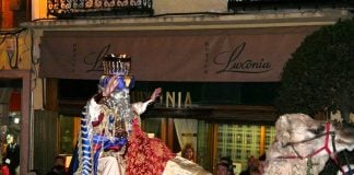 Un dromedario en la cabalgata de los Reyes Magos de 2008. (Foto: La Crónic@)