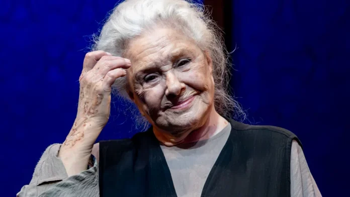 Lola Herrera en uno de los ensayos de la obra con la que vuelve a Guadalajara.