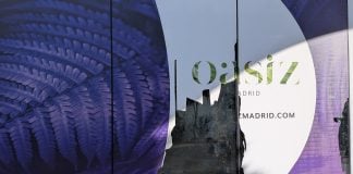 Una imagen casi premonitoria del deterioro de la marca en el propio centro comercial Oasiz, el pasado otoño. (Foto: La Crónic@)