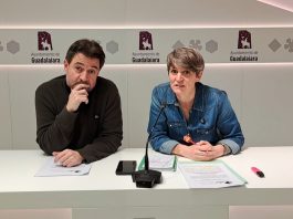 Jorge Riendas y Susana Martínez durante su rueda de prensa.