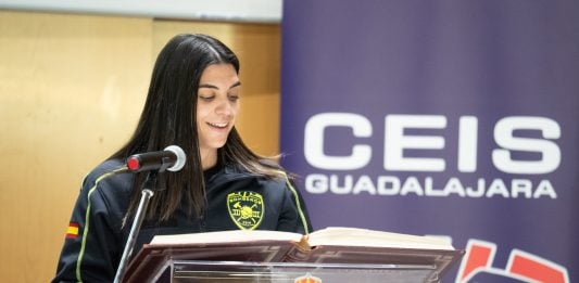 Primera mujer bombero de Guadalajara.