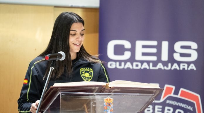 Primera mujer bombero de Guadalajara.