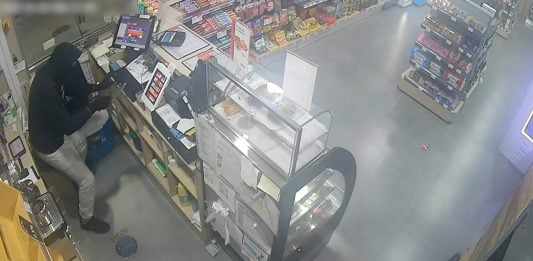 Atraco en una estación de servicio de Azuqueca el 4 de enero de 2026.