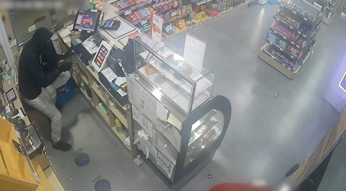 Atento al vídeo de este atraco cometido en Azuqueca: te impresionará Atraco en una estación de servicio de Azuqueca el 4 de enero de 2026.