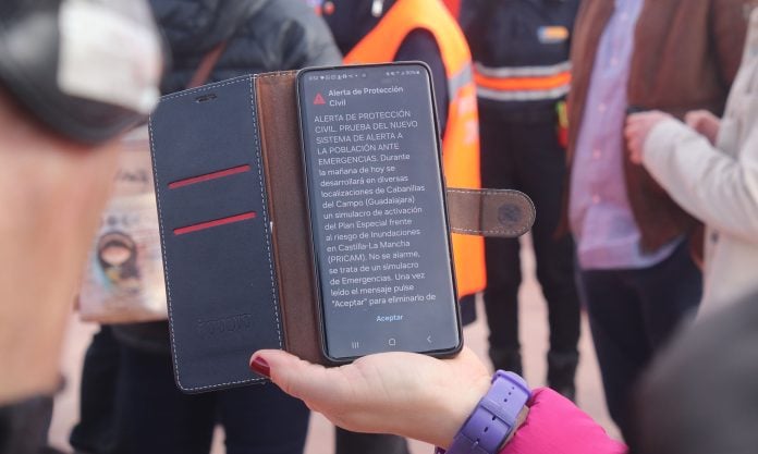 Mensaje recibido por los cabanilleros en sus teléfonos por medio del sistema Es-Alert.