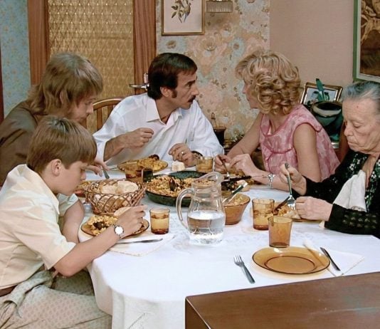 Para comer como la familia Alcántara tienes que pasarte por Alcalá y su Hostería del Estudiante Los Alcántara, a la mesa.