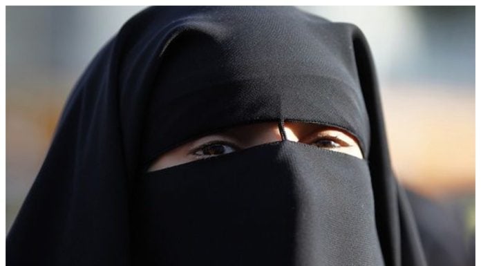Prohibido el burka y el niqab en un ayuntamiento de Castilla-La Mancha Niqab
