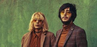 Rufus T. Firefly al desnudo en vísperas de llegar a Guadalajara