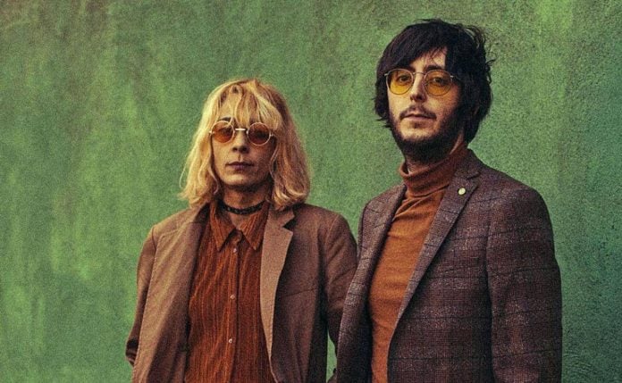 Rufus T. Firefly al desnudo en vísperas de llegar a Guadalajara