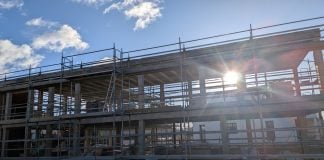 Vivienda en construcción en Cabanillas del Campo en febrero de 2026. (Foto: La Crónic@)