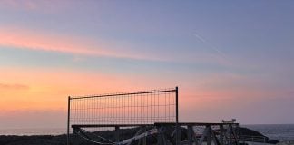 La fatídica pasarela de El Bocal al atardecer, en marzo de 2026. (Foto: H.H. / La Crónic@)