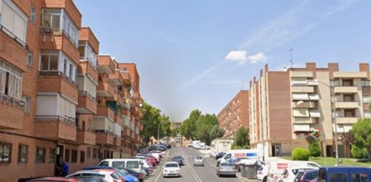 Calle Carabaña, en el populoso barrio de Manantiales. (Foto: La Crónic@)
