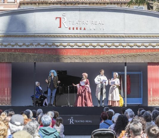 Carroza del Teatro Real.