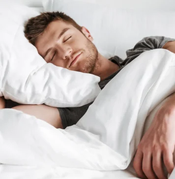 ¿Nuestros políticos no tienen sueños eróticos? Al menos, ninguno lo reconoce durmiendo