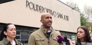 Armengol Engonga ante los periodistas.