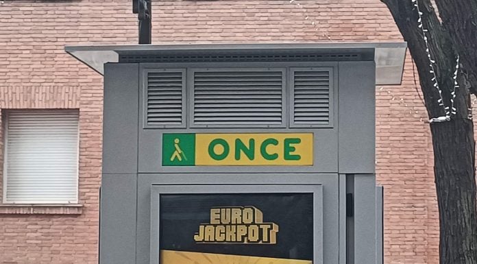 Un vecino de Azuqueca gana 187.000 euros con la ONCE Kiosco de venta de la ONCE.