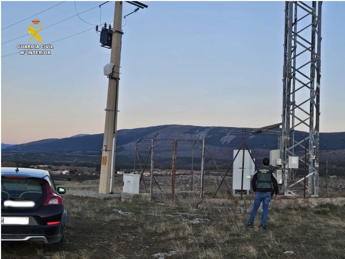 Uno de los repetidores de Movistar que han sido robados recientemente en el centro de España.