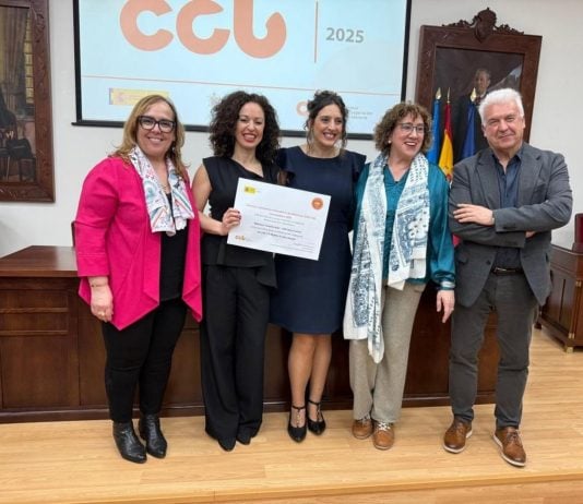 07/03/2026 El Gobierno regional felicita al CEIP 'Gloria Fuertes' de Villanueva de la Torre por su proyecto innovador en la bibliot. El Gobierno de Castilla-La Mancha ha felicitado al CEIP 'Gloria Fuertes' de Villanueva de la Torre, municipio de la provincia de Guadalajara, por ganar el premio del Consejo de Cooperación Bibliotecaria (CCB) por su proyecto innovador en la biblioteca escolar. POLITICA CASTILLA-LA MANCHA ESPAÑA EUROPA TOLEDO JCCM