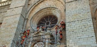 Efectivos de la UME en la catedral de Sigüenza