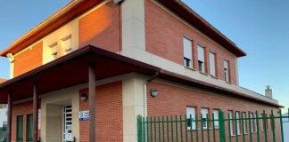 Edificio del antiguo centro de salud de Cabanillas del Campo, cuya propiedad reclama el Ayuntamiento.