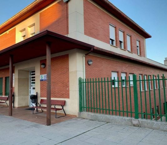 Edificio del antiguo centro de salud de Cabanillas del Campo, cuya propiedad reclama el Ayuntamiento.