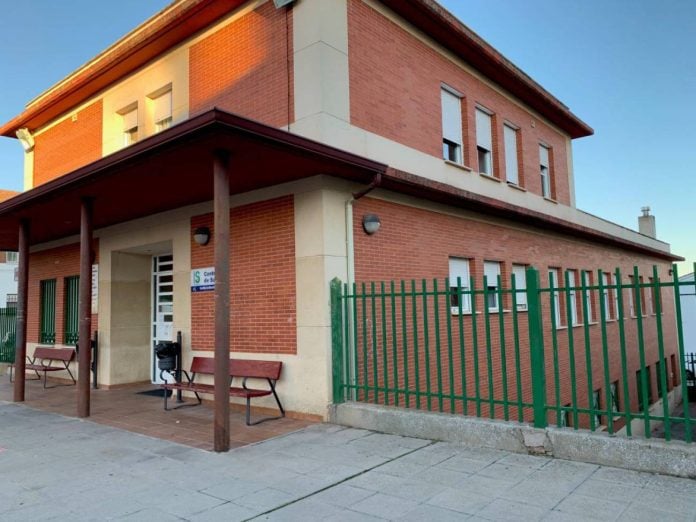 Edificio del antiguo centro de salud de Cabanillas del Campo, cuya propiedad reclama el Ayuntamiento.