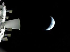 La Artemis II en su viaje a la Luna.