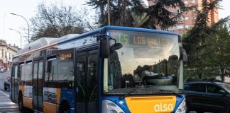 Autobús urbano de Guadalajara, de la línea L5.
