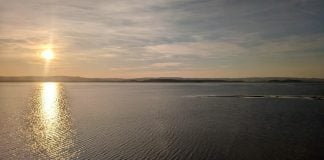 Allá donde estés, este año el tiempo está acompañando a los que tengan vacaciones en Semana Santa, como indica este atardecer. (Foto: La Crónic@)