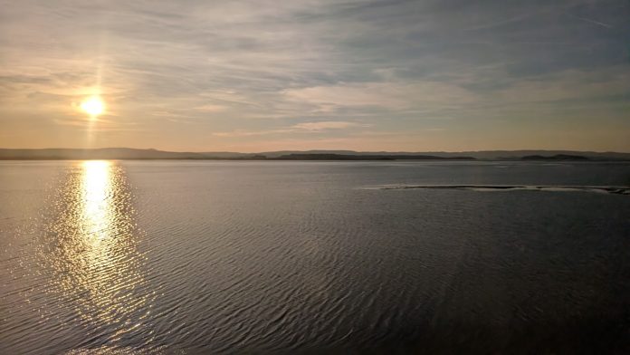 Allá donde estés, este año el tiempo está acompañando a los que tengan vacaciones en Semana Santa, como indica este atardecer. (Foto: La Crónic@)