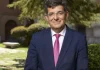 Carmelo García en una imagen oficial como rector de la Universidad de Alcalá.