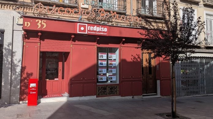 La antigua pastelería de Guajardo en Santa Clara, reconvertida. (Foto: La Crónic@)