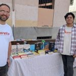 "Mareta", librería y espacio cultural de Guadalajara, ha llevado parte de sus volúmenes a la calle. (Foto: La Crónic@)