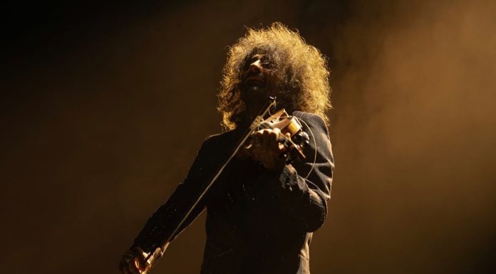 Ara Malikian sobre el escenario.
