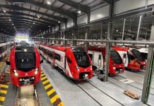 Óscar Puente muestra los nuevos trenes para las Cercanías de Madrid Trenes Stadler en su última fase de fabricación, destinados a Cercanías Madrid.