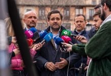 Jueves Santo de pasión (política) de Núñez contra Page y Pedro Sánchez Paco Núñez durante sus declaraciones del Jueves Santo de 2026, en Toledo.