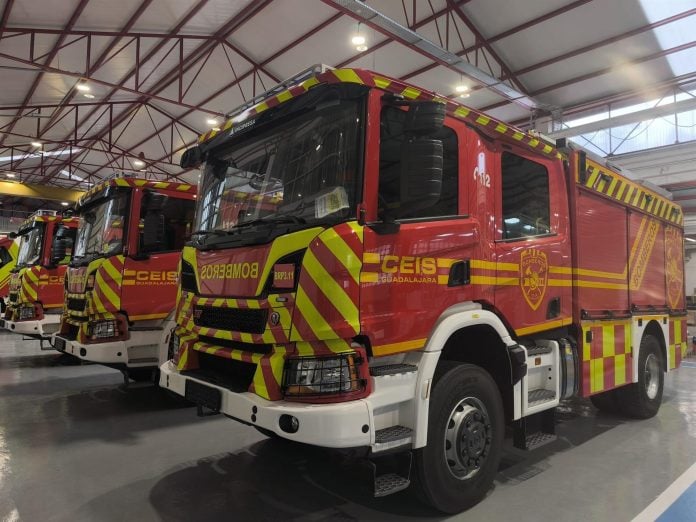 Interior del parque de bomberos de Sacedón en abril de 2026.