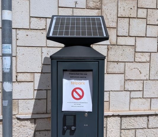 Uno de los nuevos parquímetros que está instalando Telpark en Guadalajara. (Foto: La Crónic@)